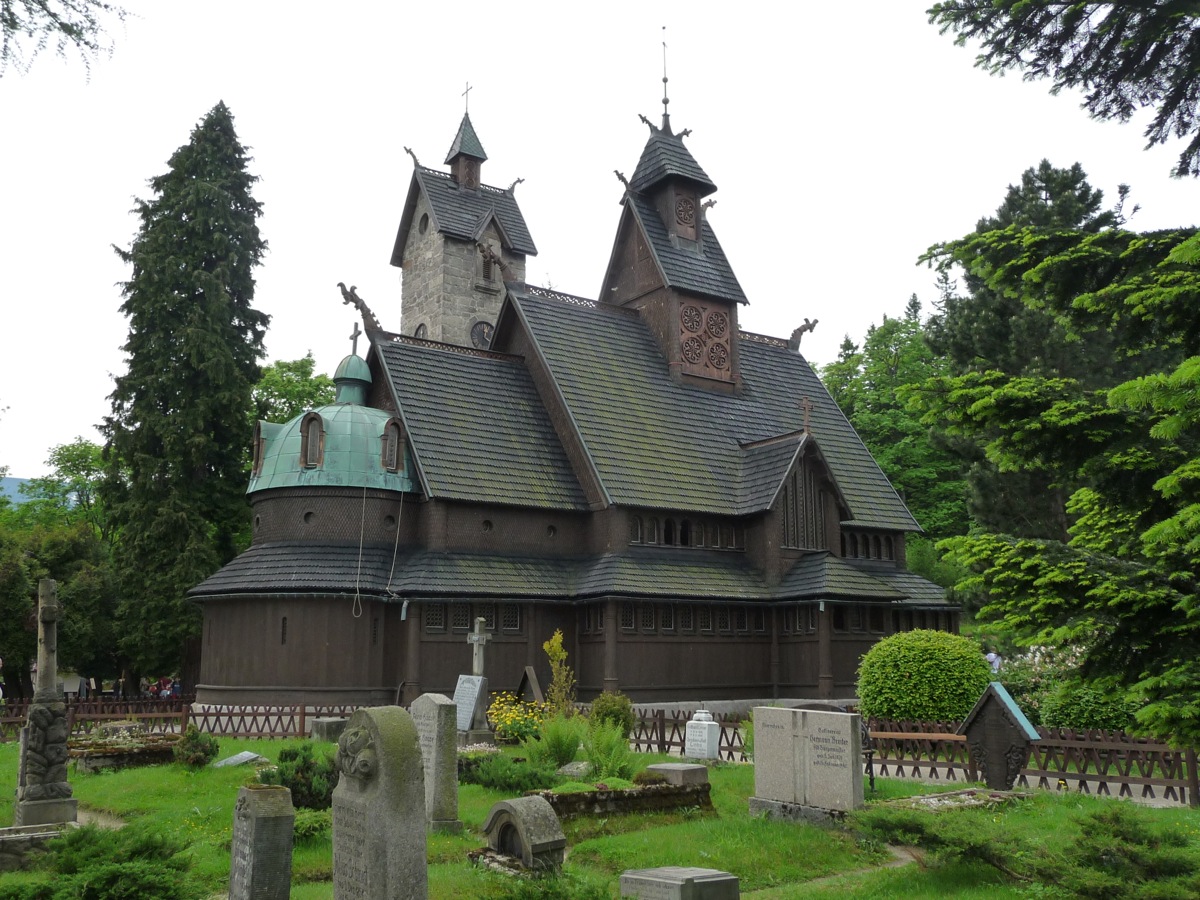 Kirche Wang und Friedhof